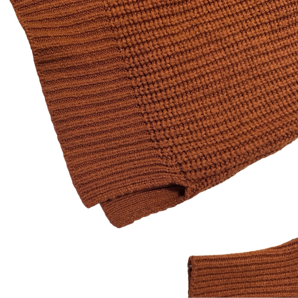 BE COOL Cropped Knit Crewneck Sweater in Rust - Picture 7 of 10